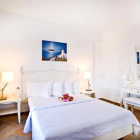& 4* Koufonisia