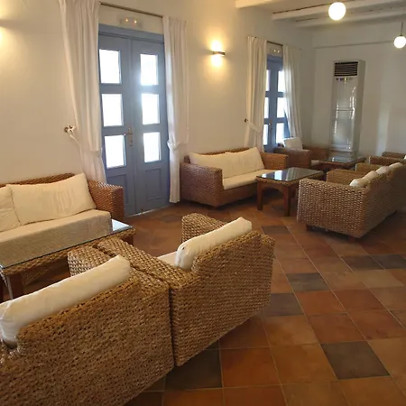 Hotel & 4*