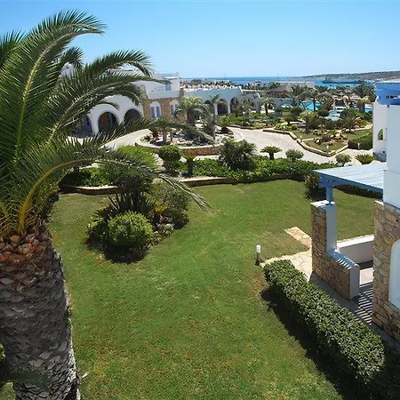 & Hotel
