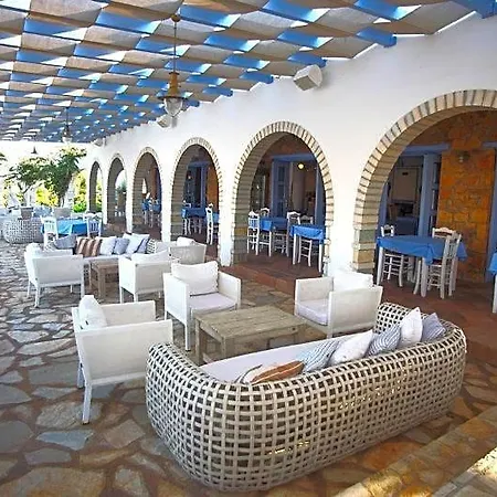 Hotel & 4*