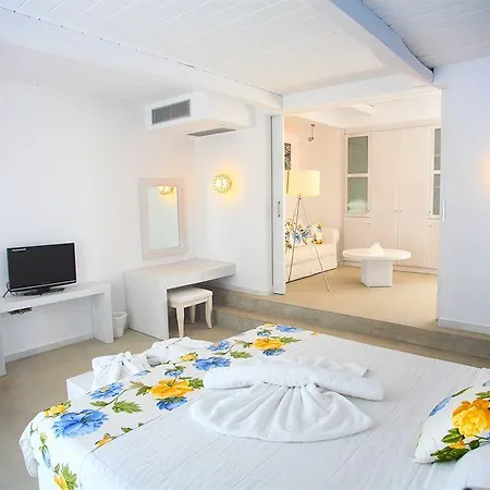 & Ξενοδοχείο 4*